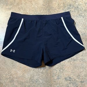 Under Armour Women’s Shorts Heat gear Loose Fit Size Large